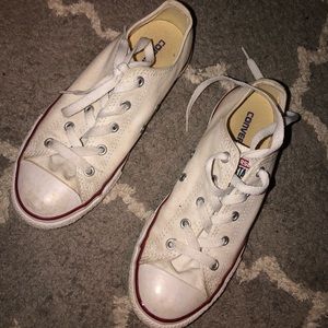 Low Top White Converse *worn only a few times*